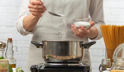 Dùng muối khôn ngoan để bảo vệ sức khỏe