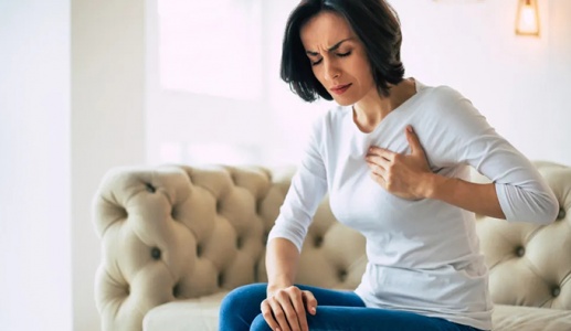 Điểm mặt nguyên nhân ẩn sau cơn đau ngực của phụ nữ