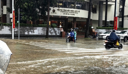 Bắc Bộ và Bắc Trung Bộ mưa to, nguy cơ ngập úng rất cao