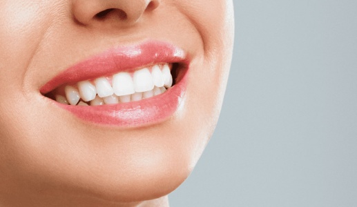 Chuyên gia nha khoa chia sẻ về tình trạng rạn men răng