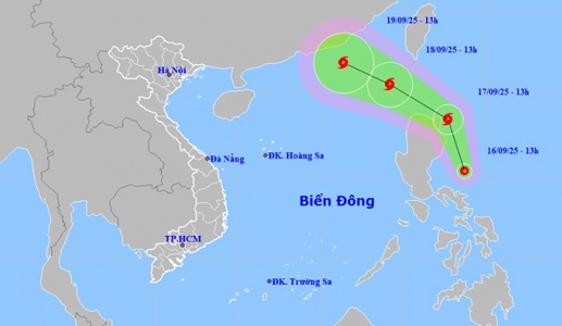 Biển Đông đón áp thấp, đất liền mưa dông nhiều nơi 