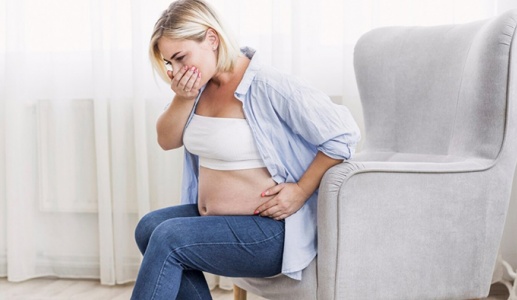 Bà bầu bị táo bón phải làm sao?