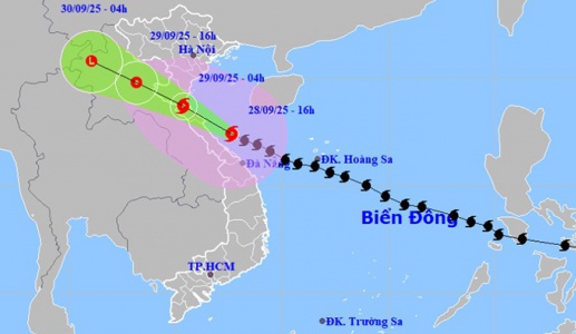 Đêm nay bão Bualoi quần thảo Trung Bộ, cả nước mưa lớn