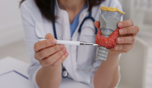 Bướu cổ do thiếu iod: Nguyên nhân, triệu chứng và cách cải thiện