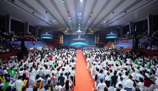“Kỷ nguyên ánh sáng”: Dấu mốc chuyển mình của Vinalink Group