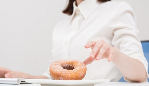 Thèm đồ ngọt vào buổi sáng cảnh báo điều gì?