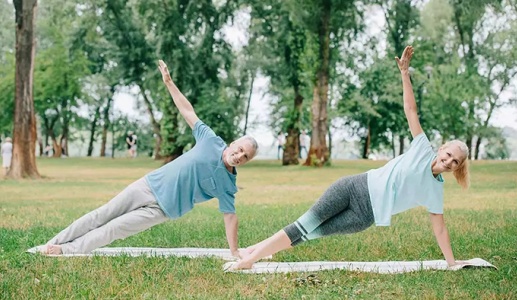 3 động tác giúp người cao tuổi duy trì sức mạnh