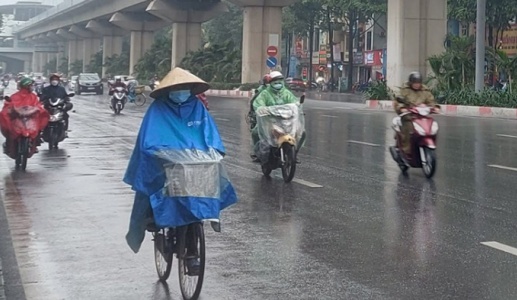 Bắc Bộ tiếp tục mưa lạnh, bão Kalmaegi sắp vào biển Đông