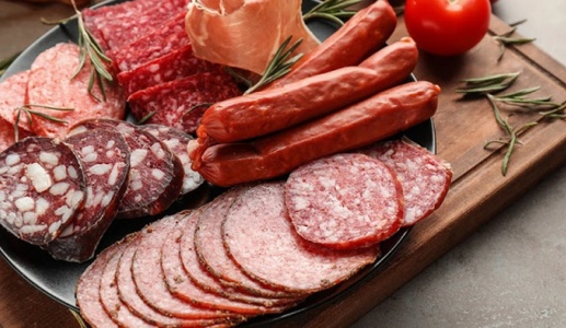 Bị cholesterol cao nên tránh ăn gì?