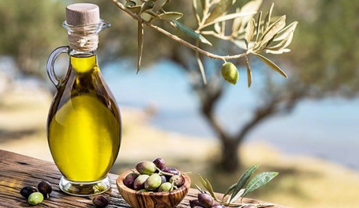 Dầu olive - bí quyết làm đẹp của cô dâu Italia