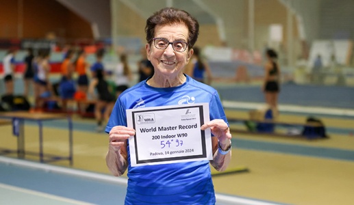 Cụ bà 92 tuổi với sức mạnh cơ bắp thách thức thời gian