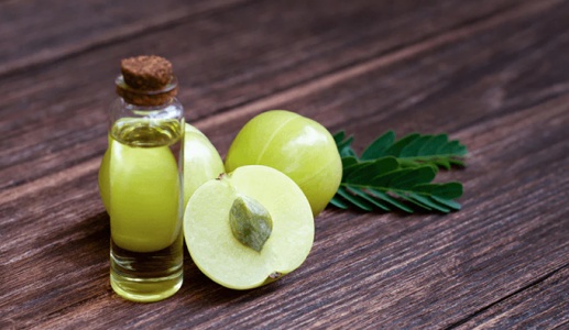 Bí quyết chăm sóc tóc khỏe, bóng mượt với dầu amla