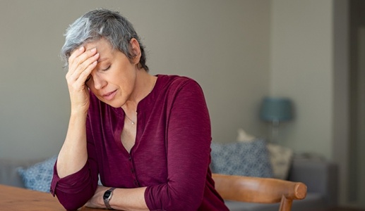 Biện pháp đẩy lùi cơn đau nửa đầu tuổi mãn kinh