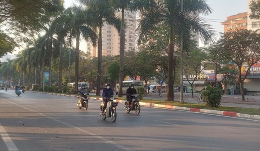 Bắc Bộ hửng nắng, Trung Bộ mưa rào rải rác