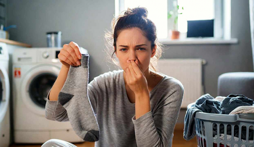 Vì sao nên thay tất mỗi ngày?