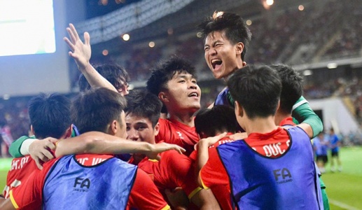 Thủ tướng gửi thư chúc mừng U22 Việt Nam và ĐT futsal nữ Việt Nam