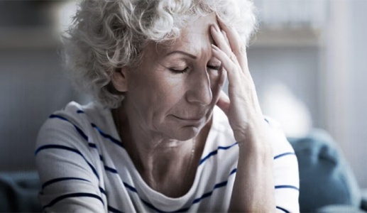 Tại sao một số người lại bị run tay chân sau tai biến?