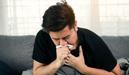 Triệu chứng bệnh viêm phổi mạn tính bạn nên biết