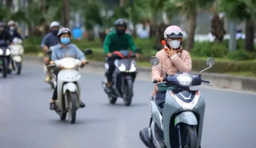 Bắc Bộ vẫn nắng, Trung Bộ mưa dông chưa dứt