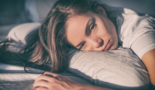 Tại sao phụ nữ sau 30 tuổi hay bị mất ngủ?