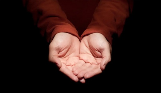 Run chân tay sau phẫu thuật não ở người trẻ tuổi phải làm sao?