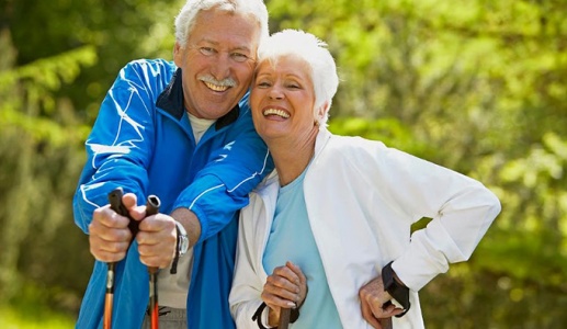 Đi bộ giúp giảm mệt mỏi ở người bệnh ung thư đại tràng?