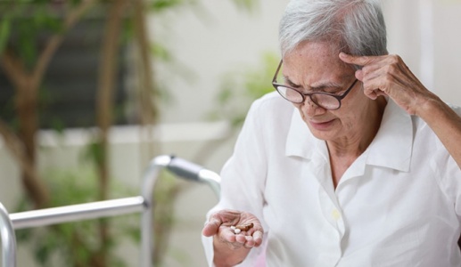 Phát hiện mới hé lộ vai trò của vitamin B12 trong lão hóa