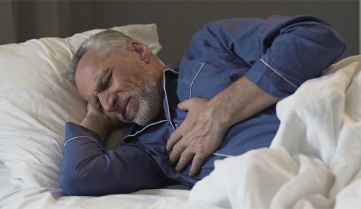 Tại sao nhiều người bệnh tim mạch sợ nhất giờ đi ngủ?