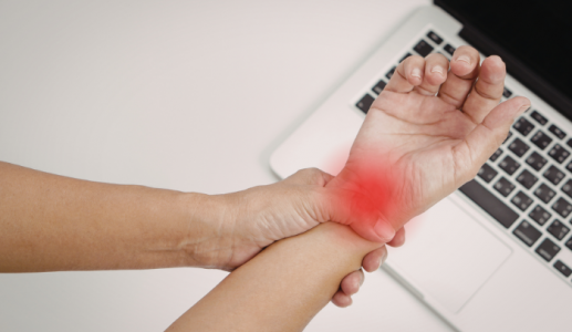 Những điều cần lưu ý để phòng tránh chấn thương cổ tay