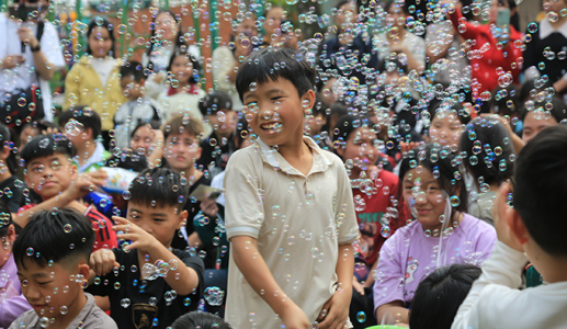 Bảo vệ sức khỏe trẻ em trong những ngày Tết