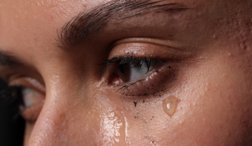 Lợi ích bất ngờ từ việc 'để nước mắt rơi' mà ít người chú ý