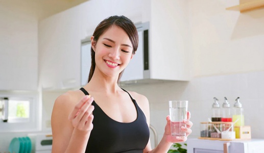 Sai lầm khi uống thực phẩm chức năng ngay sau khi thức dậy