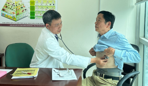 Miễn phí khám sức khỏe cho hàng nghìn người tại Hà Nội 