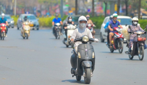 Trung Bộ nắng nóng gay gắt, có nơi trên 38 độ