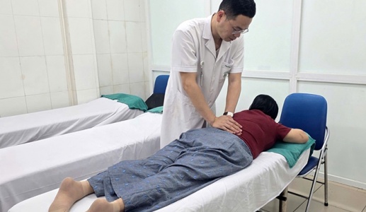 Điều trị đau lưng do trượt đốt sống bằng Y học cổ truyền