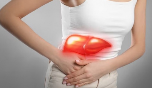 Tại sao phụ nữ tích tụ mỡ gan nhanh hơn sau tuổi 45?