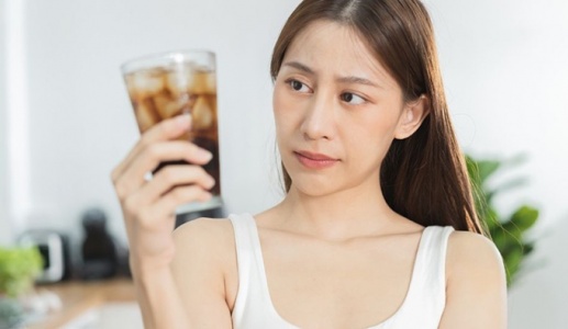 6 thức uống âm thầm tổn thương men răng