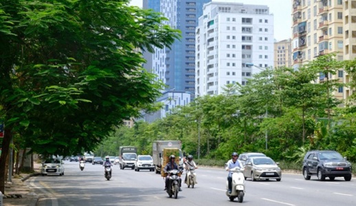 Bắc Bộ ngày nắng nóng, chiều tối mưa vài nơi