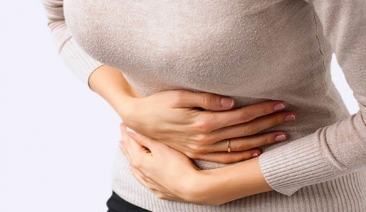 Dấu hiệu u nang buồng trứng cần mổ nội soi