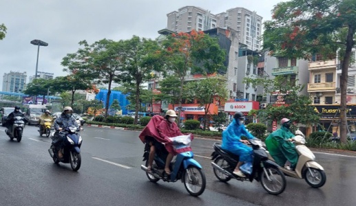 Bớt nắng nóng, mưa xuất hiện nhiều nơi trên cả nước