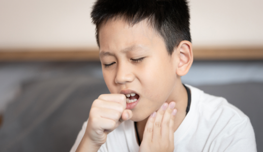 Tại sao trẻ dễ viêm họng do dùng điều hòa và thời tiết thất thường?