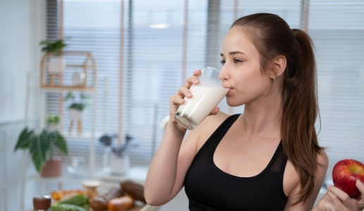 Ngoài nước lọc, nên uống gì trong ngày nắng nóng?