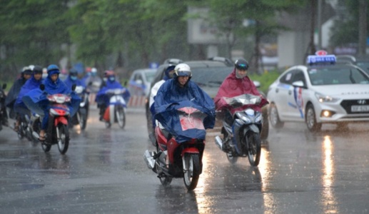 Bắc Bộ có mưa dông, giảm nhiệt nhẹ