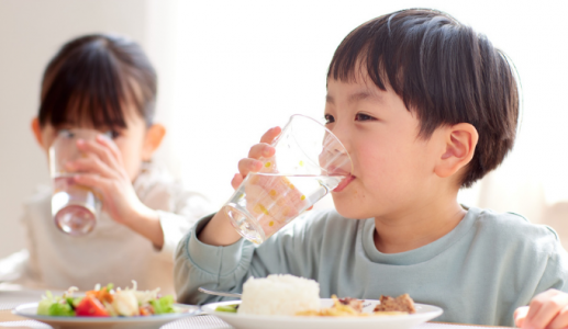 Bổ sung vi chất cho trẻ: Đừng “rập khuôn” theo con nhà hàng xóm