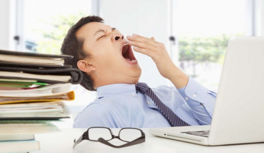 Buồn ngủ ban ngày có thể là dấu hiệu cảnh báo tăng huyết áp