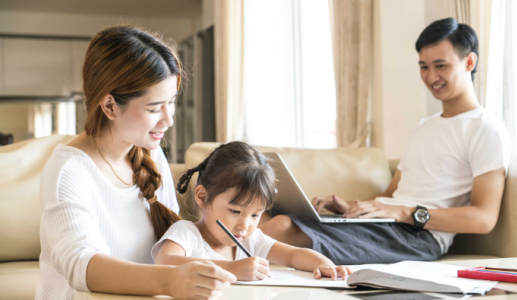 Vì sao nhiều cha mẹ yêu con vẫn rơi vào cách nuôi dạy quá kiểm soát?