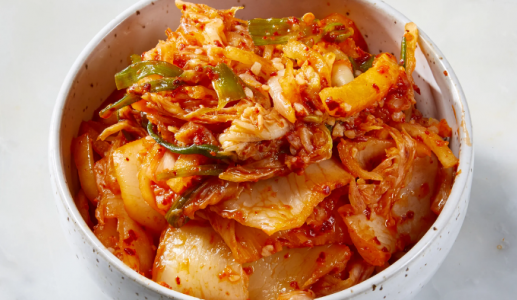 Kim chi có thể giúp cơ thể đào thải vi nhựa? 