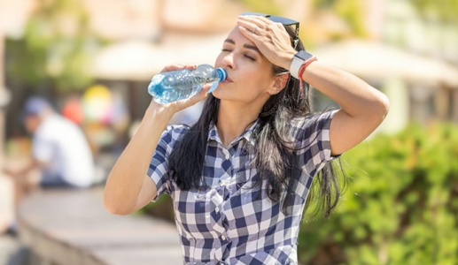 3 loại đồ uống nên tránh khi nắng nóng