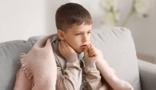 Trẻ ho đờm: Nguyên nhân và cách xử lý
