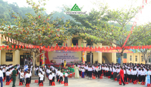 Vinalink Group đem niềm vui đến với học sinh nơi biên viễn ngày khai trường